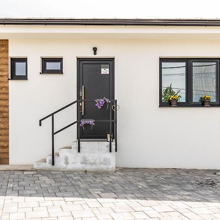 Sunny Apartment With Free Parking Zwoleń Zewnętrze zdjęcie