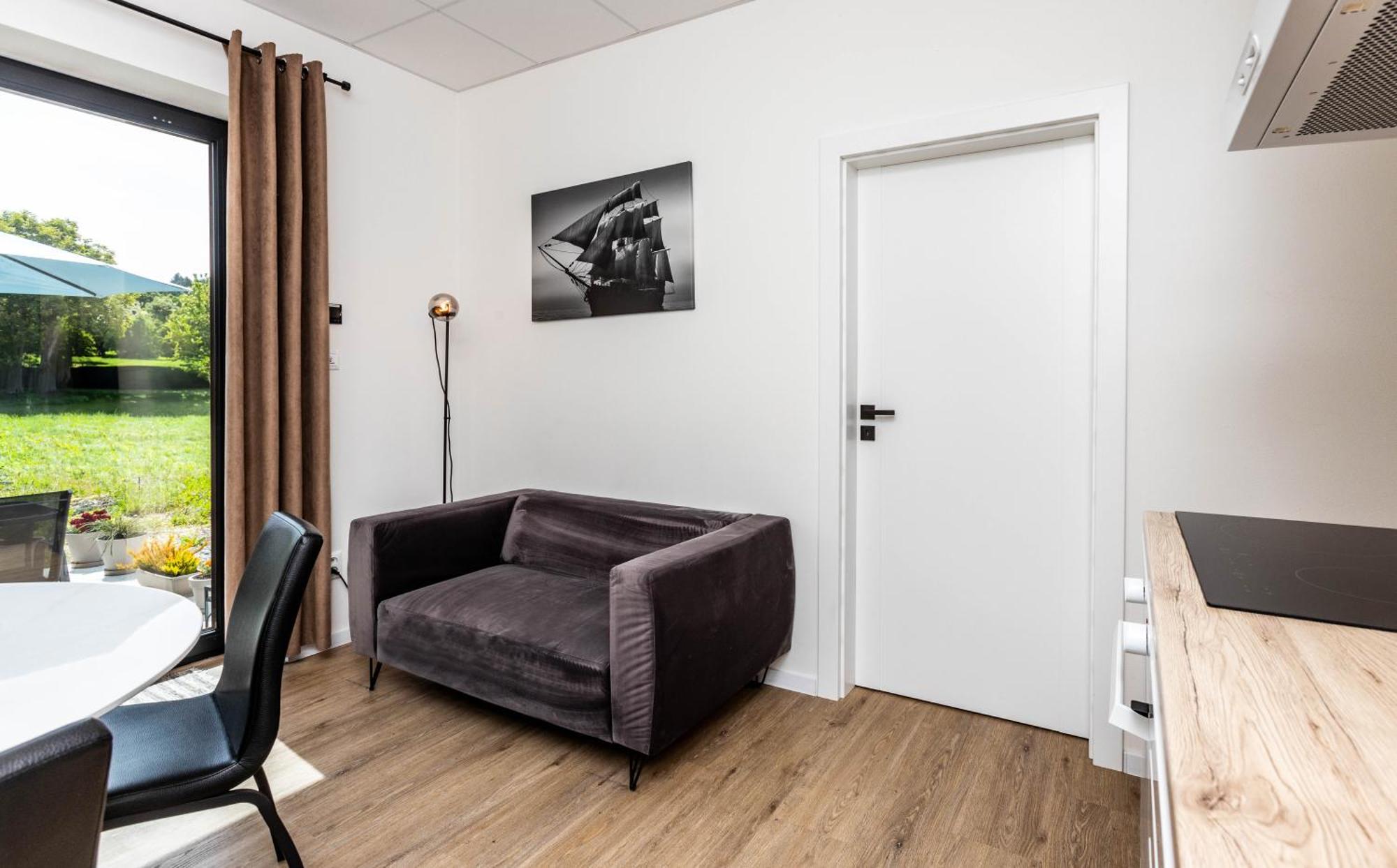Sunny Apartment With Free Parking Zwoleń Zewnętrze zdjęcie